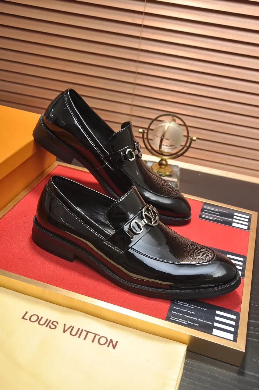 Men's shoes💰460💶【LOUIS VUITTON】(sheepskin lining) new cowhide LV formal shoes🎩🎩❗️🆘made one to one at the counter🎩original quality, imported cowhide upper➕full sheepskin lining➕original rubber outsole, {high quality visible}👣Size: 38-45 (45 custom-made)